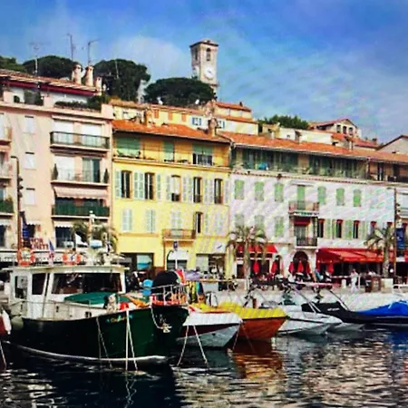 Harbor Dockside * Cannes