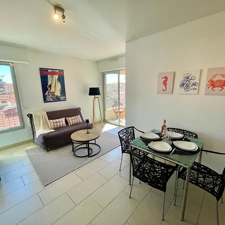 Harbor Dockside Apartman *