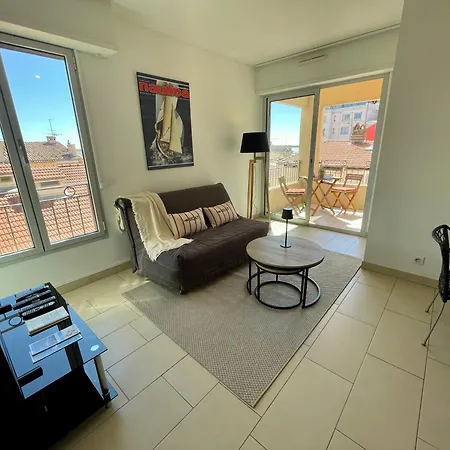 Harbor Dockside Apartment