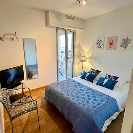 Harbor Dockside * Cannes