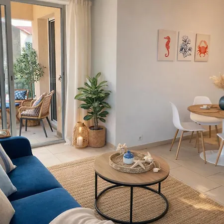 Harbor Dockside カンヌ