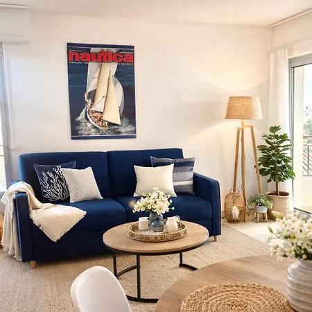 Harbor Dockside 戛纳